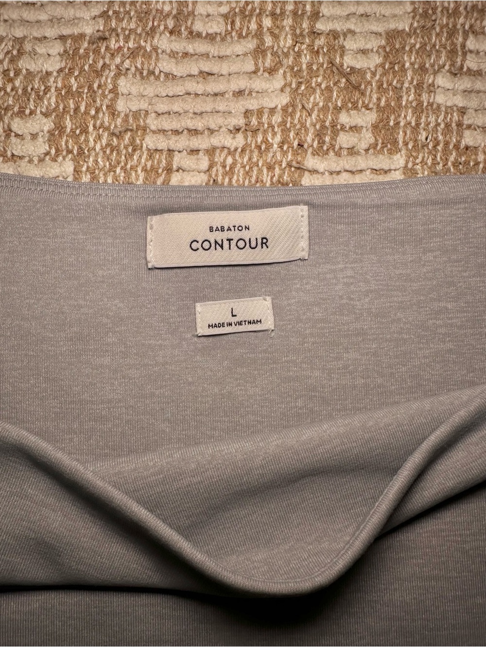 Aritzia Babaton Contour Long Sleeve Bodysuit - Picture 3 of 3